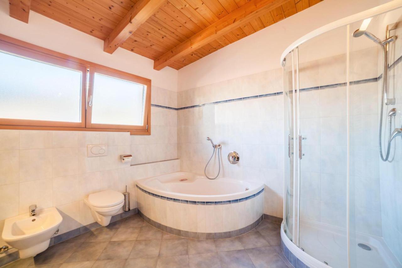 Oberegghof Ferienwohnung Hahnenkamm Rifiano Exteriör bild